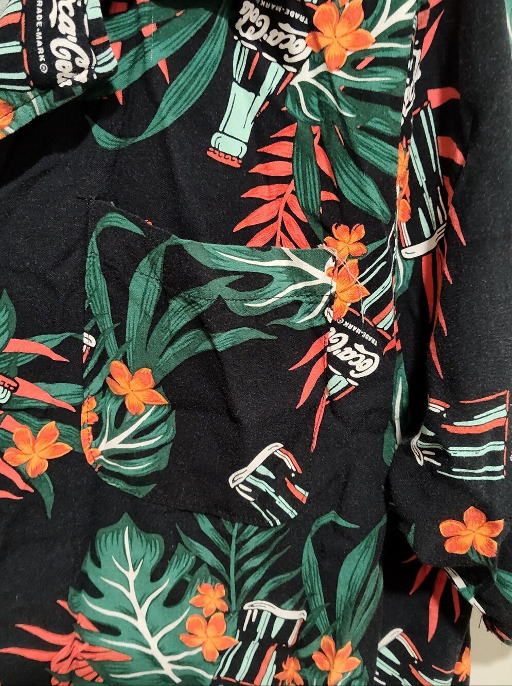 Vintage Coca Cola Hawaiian Aloha Shirt Button Down Short Sleeve - Men's Size XXL - Picture 3 of 8